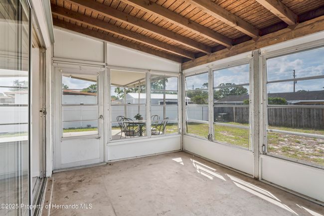 Enclosed Lanai | Image 21