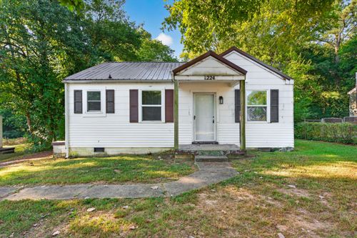 1224 Greenfield Dr, Clarksville, TN, 37040-4185 | Card Image