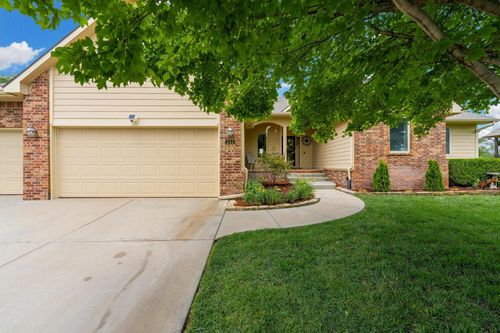 143 S Putter Dr, Andover, KS, 67002-8823 | Card Image