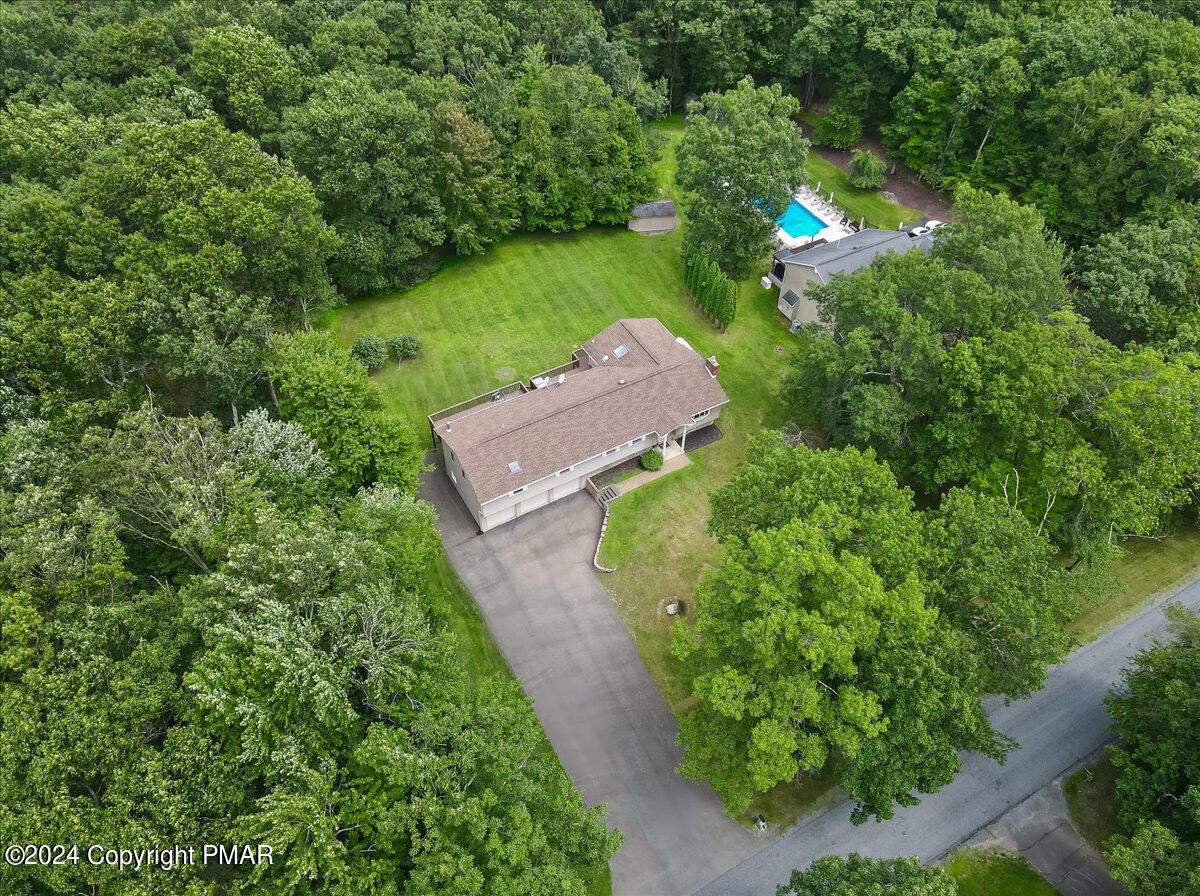 Balson Rd, Stroudsburg, PA 18360