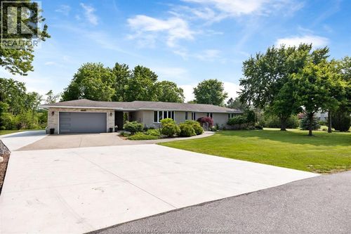 1226 Aimee St, Essex, ON, N0R1S0 | Card Image