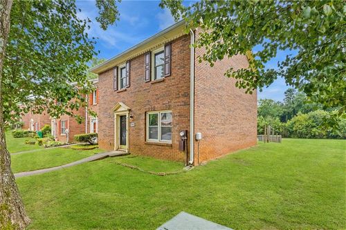 4691 Shumate Dr, Stone Mountain, GA, 30083-6109 | Card Image