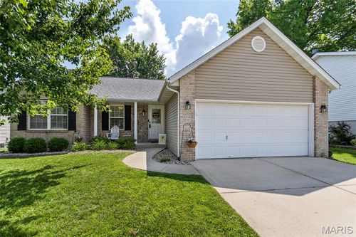 641 High School St, Collinsville, IL, 62234-4080 | Card Image