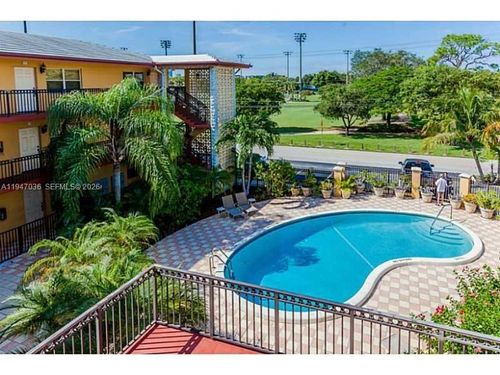 apt-11-744 Ne 14th Ave, Fort Lauderdale, FL, 33304-2835 | Card Image