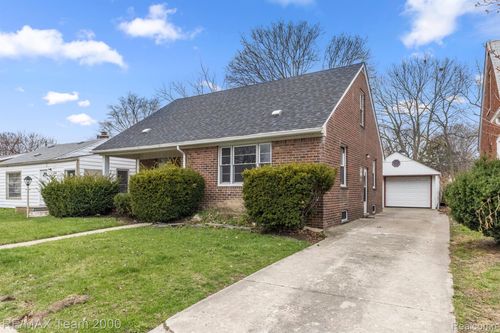 15655 Semrau Ave, Eastpointe, MI, 48021-1678 | Card Image