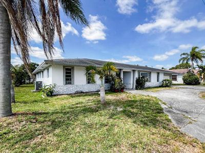 2314 Nw 29th Street, House other with 3 bedrooms, 2 bathrooms and null parking in Oakland Park FL | Image 3