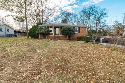 107 Lynn Dr, Hendersonville, TN, 37075-5412 | Card Image