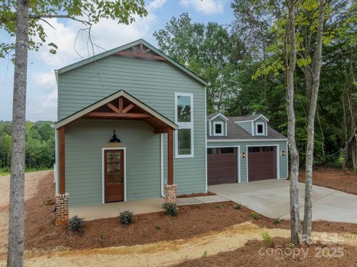 2128 Bolton Rd, Catawba, NC, 28609-8011 | Card Image