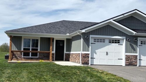 7615 Pea Ridge Rd, Hillsboro, OH, 45133-8225 | Card Image