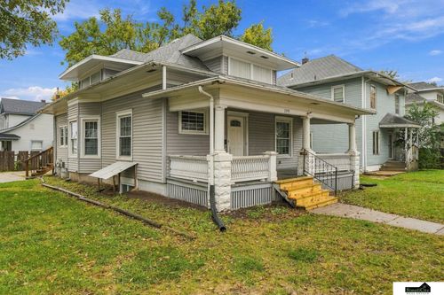 2991 Holdrege Street, Lincoln, NE, 68503 | Card Image
