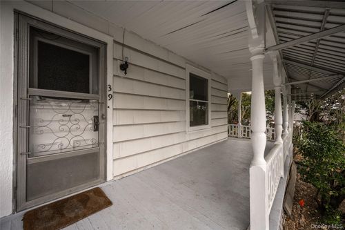 39 Hamilton Ave, Ossining, NY, 10562-5424 | Card Image