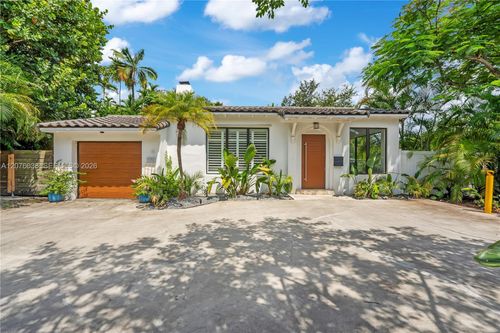 10301 N Miami Ave, Miami Shores, FL, 33150-1253 | Card Image