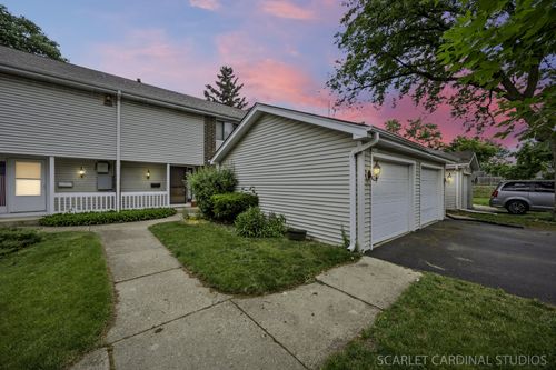 4S768 Pinehurst Dr, Naperville, IL, 60563-9172 | Card Image