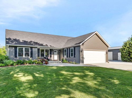 2831 E 28th Rd, Marseilles, IL, 61341-9404 | Card Image