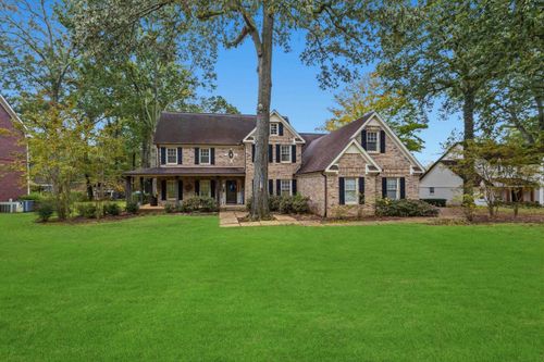 105 Willow Oak Dr, Muscle Shoals, AL, 35661-2907 | Card Image