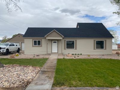 992 N 2500 W, House other with 3 bedrooms, 2 bathrooms and 2 parking in Vernal UT | Image 1