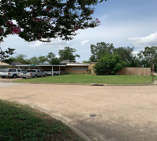 7402 Dearborn St, Houston, TX, 77055-3714 | Card Image