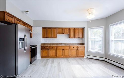 168 Market St, Mount Clemens, MI, 48043-1740 | Card Image