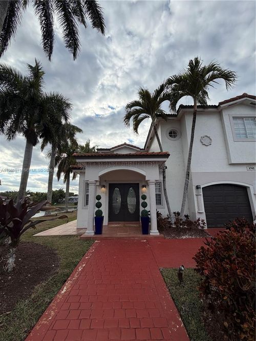 6762 Sw 157th Ct, Miami, FL, 33193-3671 | Card Image