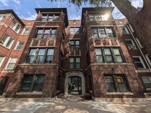 2w-644 E 51st St, Chicago, IL, 60615-3631 | Card Image