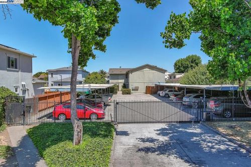 350 Smalley Ave, Cherryland, CA, 94541-4944 | Card Image