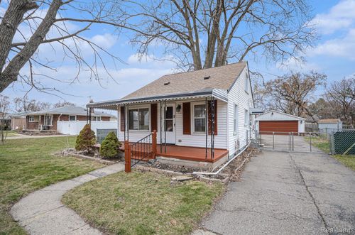 12065 Belmont Ave, Warren, MI, 48089-3931 | Card Image