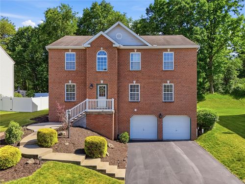 222 Macduff Ct, Gibsonia, PA, 15044-9497 | Card Image