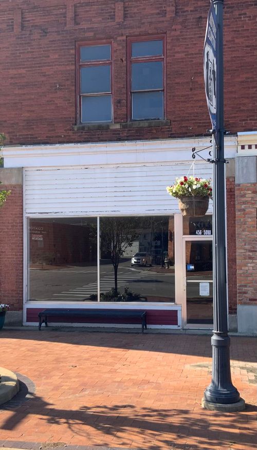 103 W Michigan Ave, Clinton, MI, 49236-9577 | Card Image