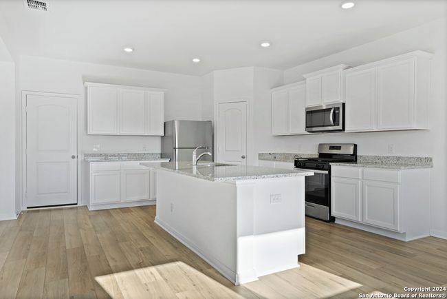 11928 Stroud Dr, House other with 4 bedrooms, 3 bathrooms and null parking in San Antonio TX | Image 7