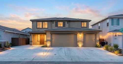 1072 Blue Range Way, Roseville, CA, 95747-4497 | Card Image