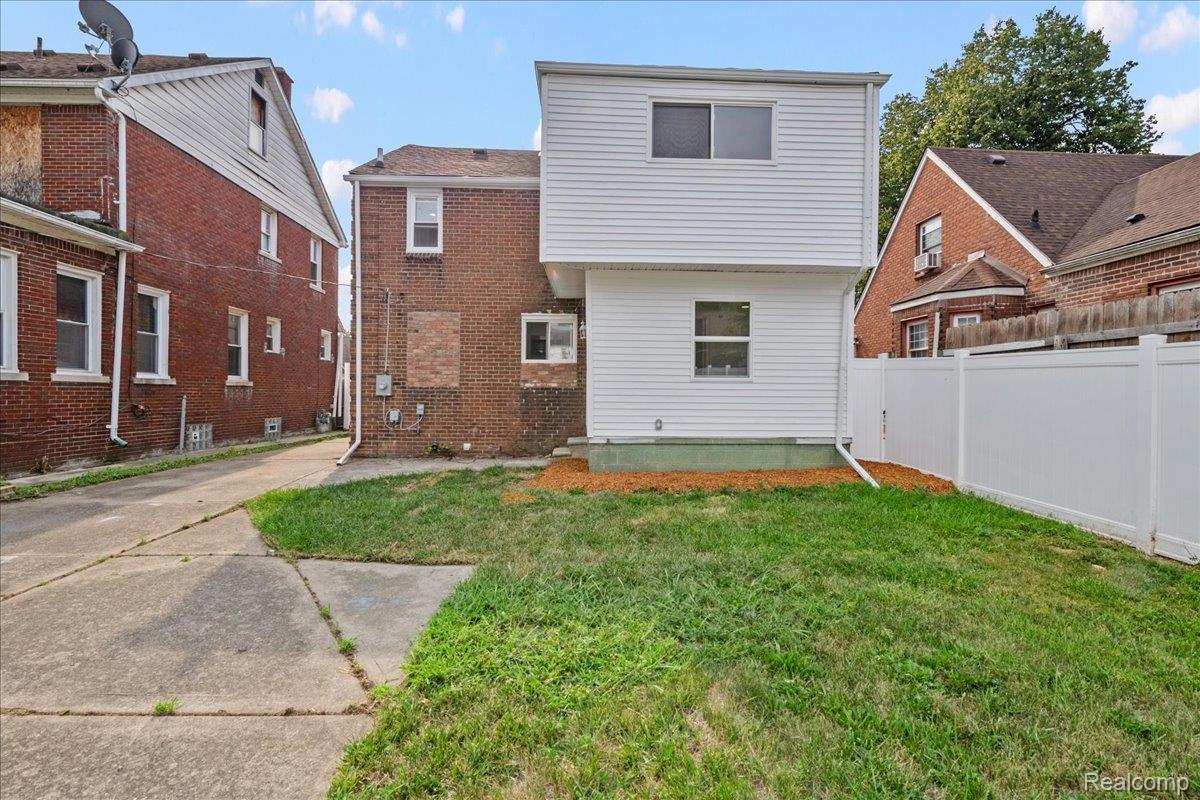Residential in Detroit 5