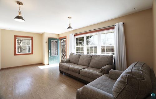 811 7th St N, Virginia, MN, 55792-2313 | Card Image