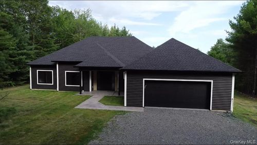 58 Dunn Town Rd, Wurtsboro, NY, 12790-5245 | Card Image