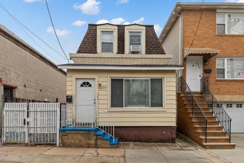 6022 Newkirk Ave, North Bergen, NJ, 07047-3204 | Card Image
