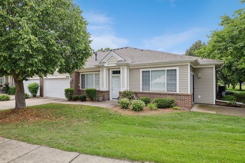 102-7610 Wistful Vista Dr, West Des Moines, IA, 50266-8055 | Card Image