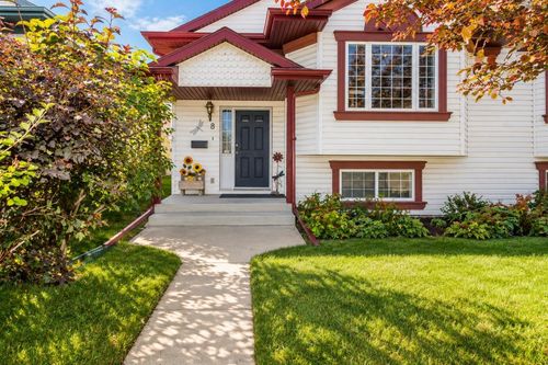 8 Daines Ave, Home with 5 bedrooms, 2 bathrooms and 2 parking in Red Deer AB | Card Image