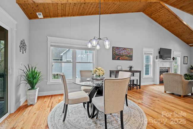 16 Sugarland Ridge Rd, House other with 3 bedrooms, 3 bathrooms and null parking in Fairview NC | Image 18
