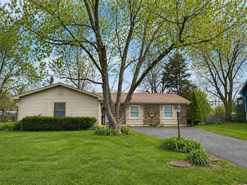 1120 Brush Hill Ln, Lake Zurich, IL, 60047-2614 | Card Image