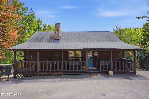 2436 Cobbler Way, Pigeon Forge, TN, 37863 | Card Image