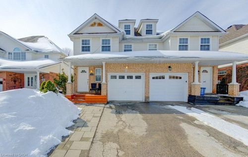 a-689 Star Flower Ave, Waterloo, ON, N2V2L2 | Card Image