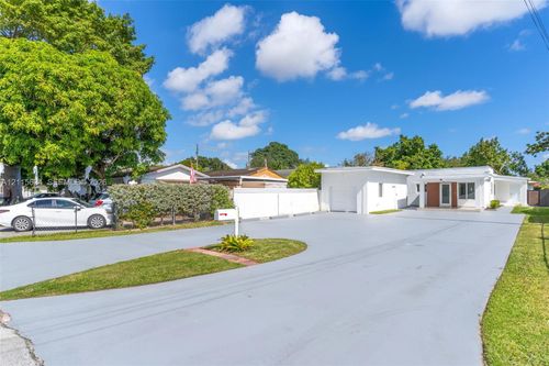 2007 Sw 60th Ave, Miami, FL, 33155-2258 | Card Image