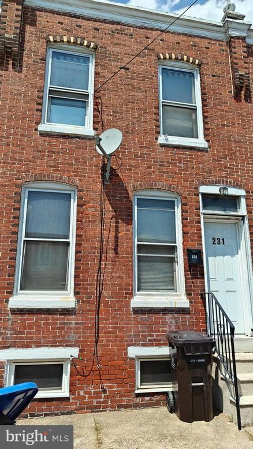 231 W Spruce St, NORRISTOWN, PA, 19401-3837 | Card Image