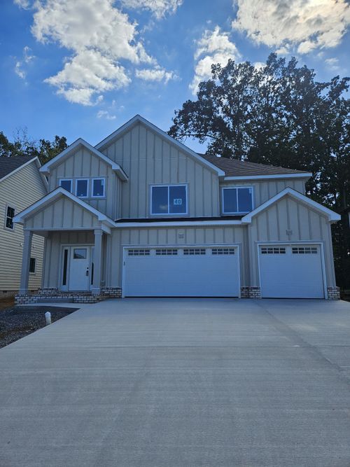 978 Alton Dr, Clarksville, TN, 37043-4087 | Card Image