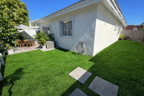 1106 Se 13th Ave, Homestead, FL, 33035-2027 | Card Image