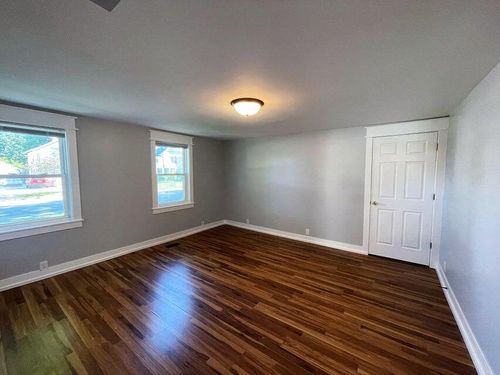 212 E Washington St, Delavan, WI, 53115-1746 | Card Image