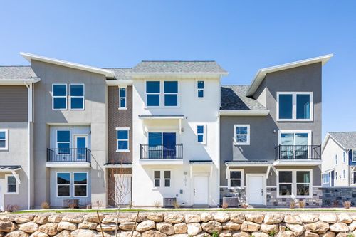 1072 S 2760 E, Spanish Fork, UT, 84660-6368 | Card Image