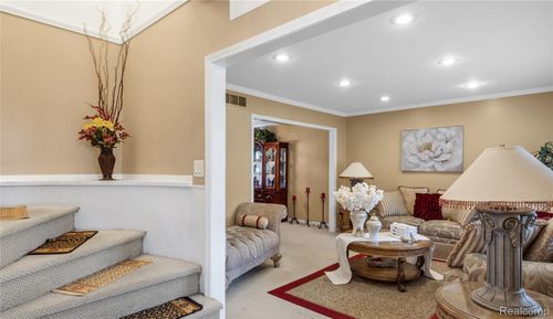 4117 Mahogany Dr, Sterling Heights, MI, 48310-4578 | Card Image