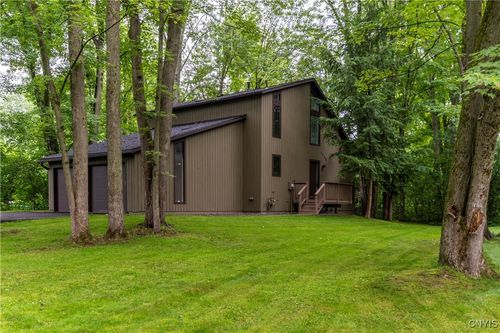 8730 Radburn Dr, Lysander, NY, 13027-1522 | Card Image
