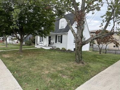 204 Fee Street, House other with 3 bedrooms, 1 bathrooms and null parking in Berea KY | Image 2