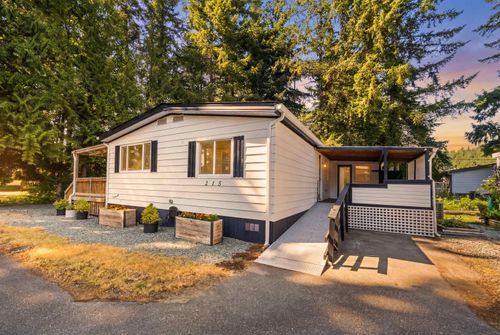 215-20071 24 Ave, Langley, BC, V2Z2A1 | Card Image